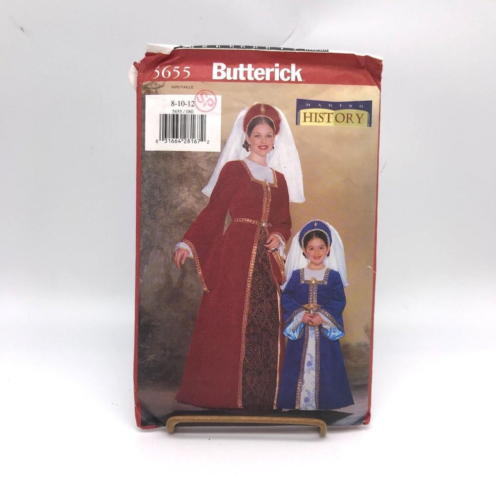 UNCUT Vintage Sewing PATTERN Butterick 5655, Misses and Girls Halloween Costumes